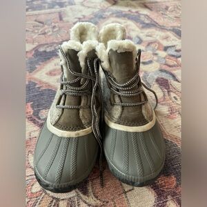 NWT Sorel Waterproof Boots